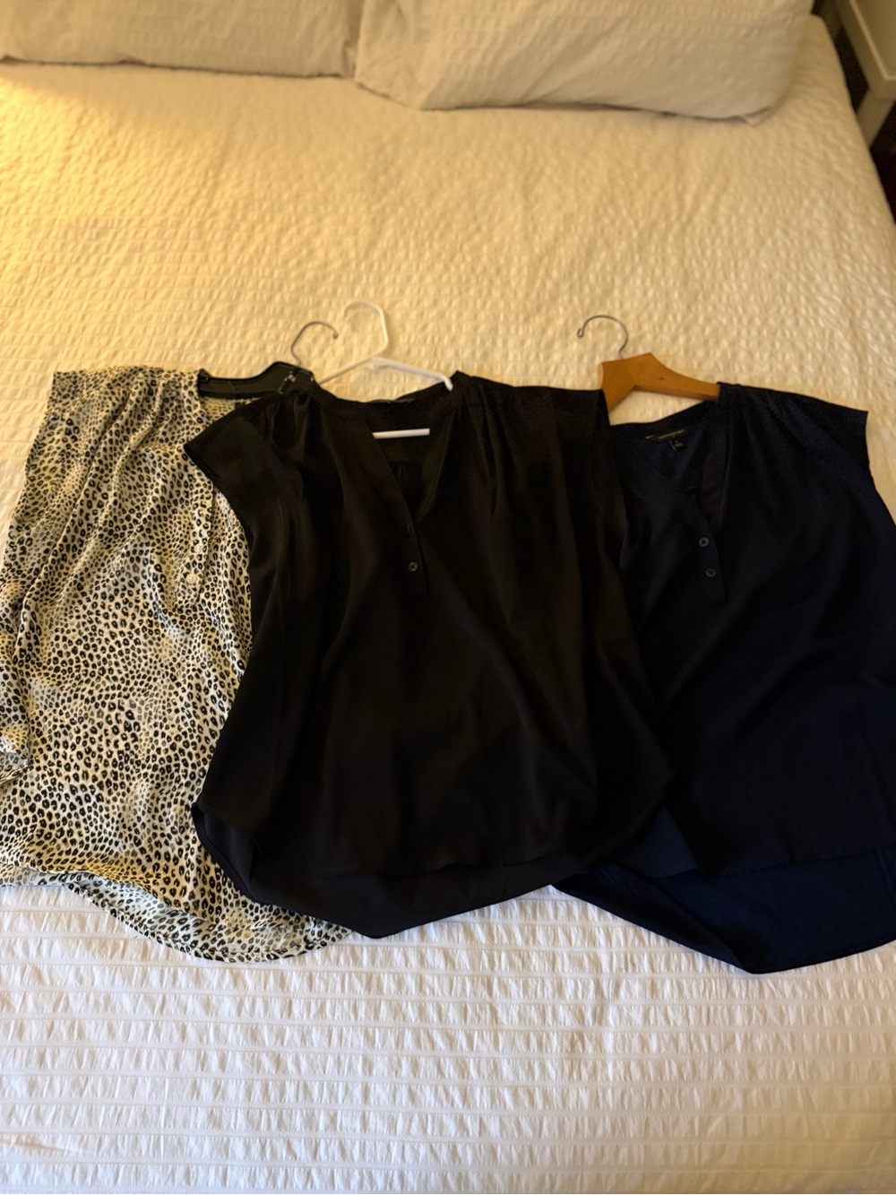 3 Banana 🍌 Republic Factory Blouses S EUC